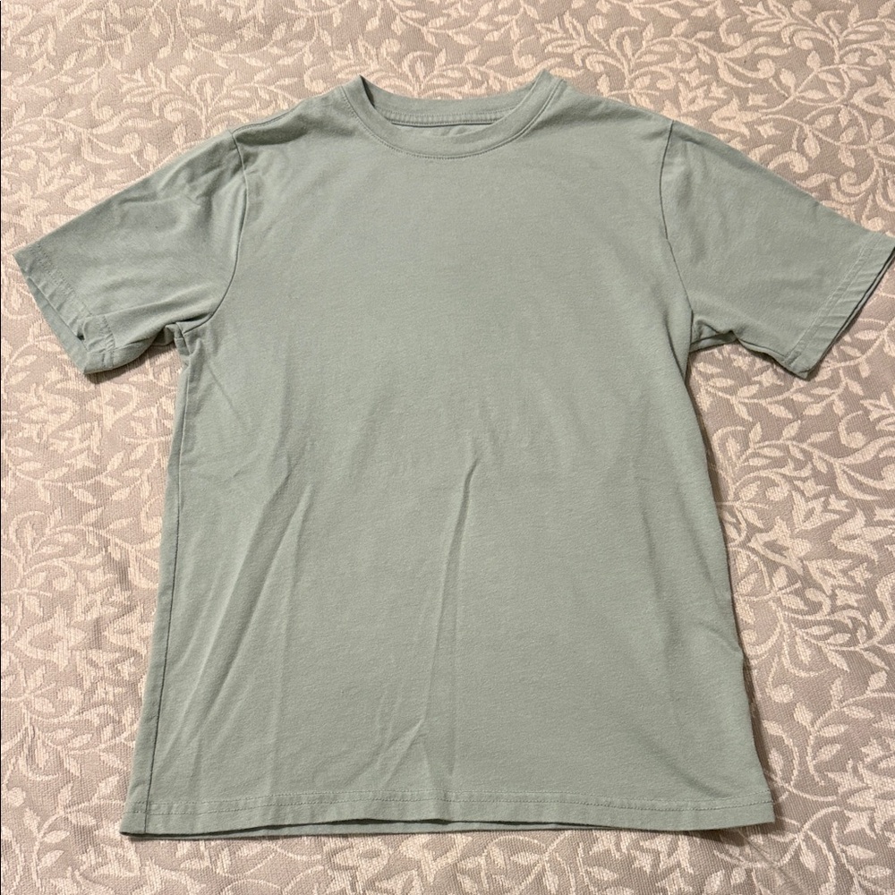 Boys Green T-Shirt Size L (10-12)